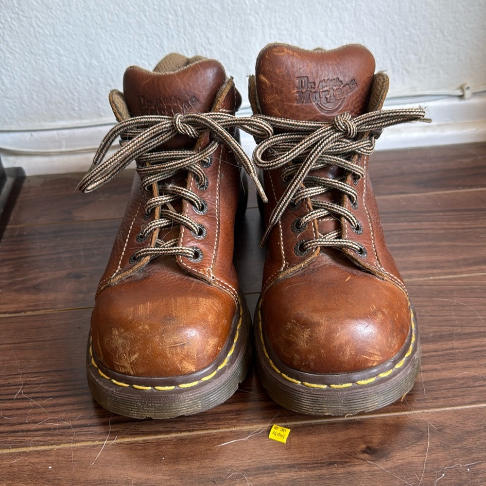 Women Doc Martens Vintage 8542 Brown Leather Chunky Sz 9 England Boots Ankle